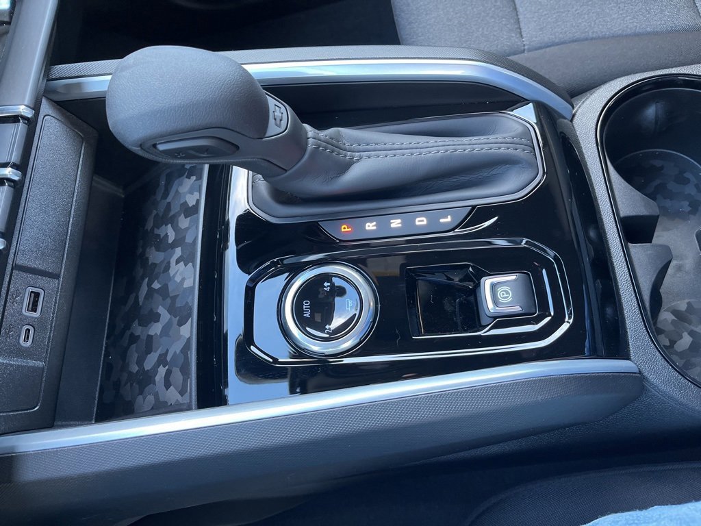 New 2026 Chevrolet Colorado W/T image 16