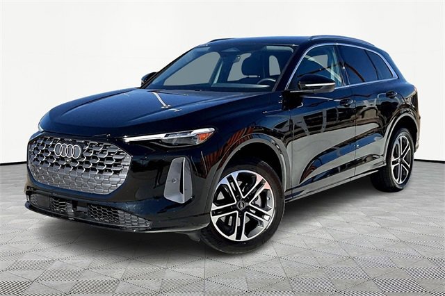 Used 2025 Audi Q5 Premium Plus w/ Premium Plus image 1