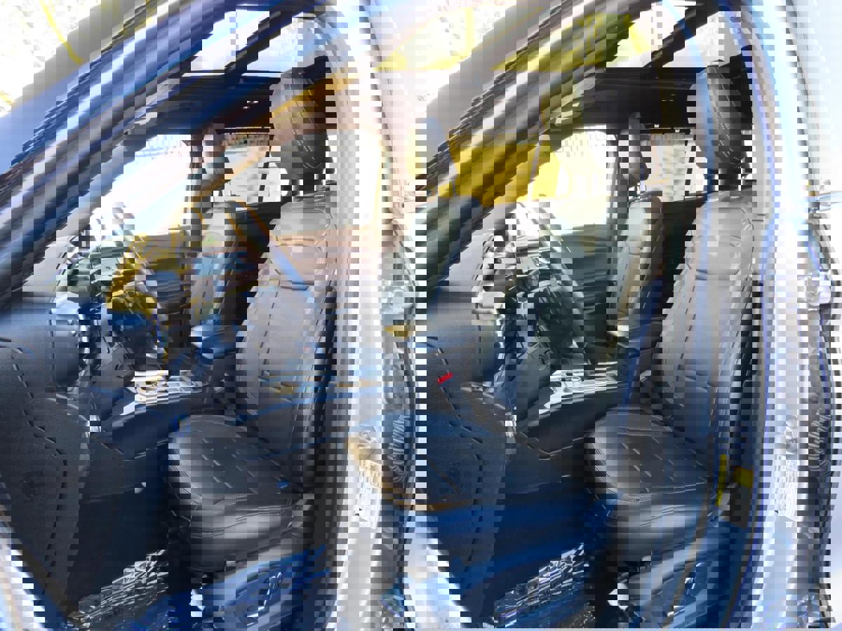 Used 2020 Ford Explorer Limited image 79