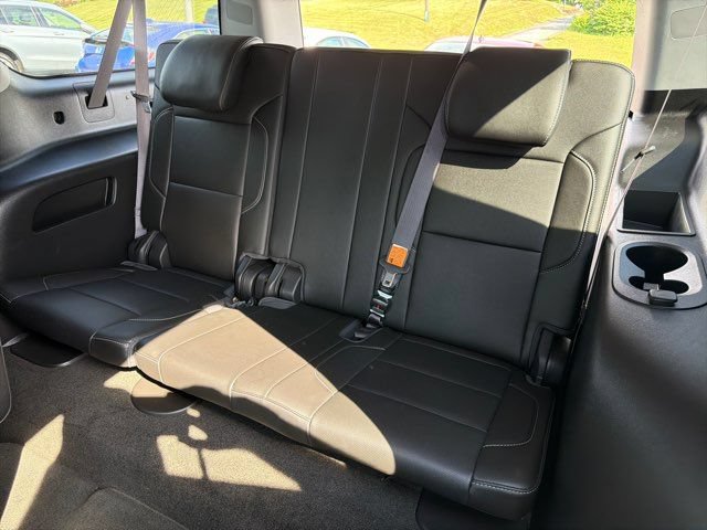 Used 2017 Chevrolet Suburban Premier AWD/4WD image 36