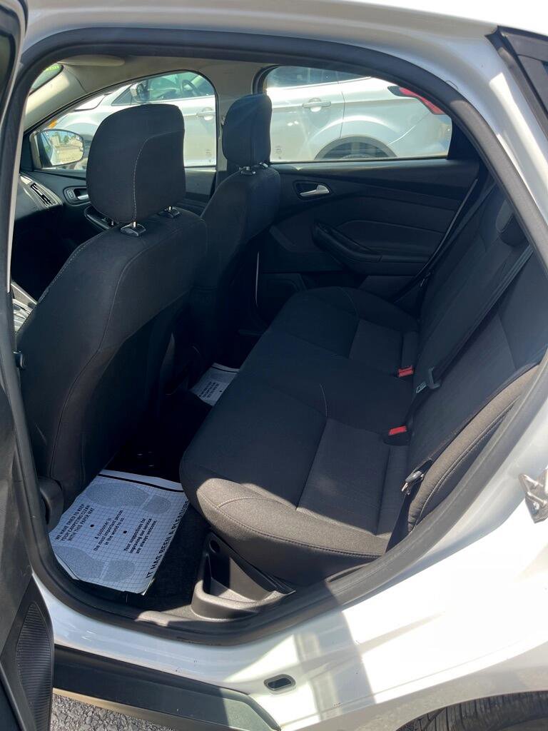 Used 2018 Ford Focus SE image 14