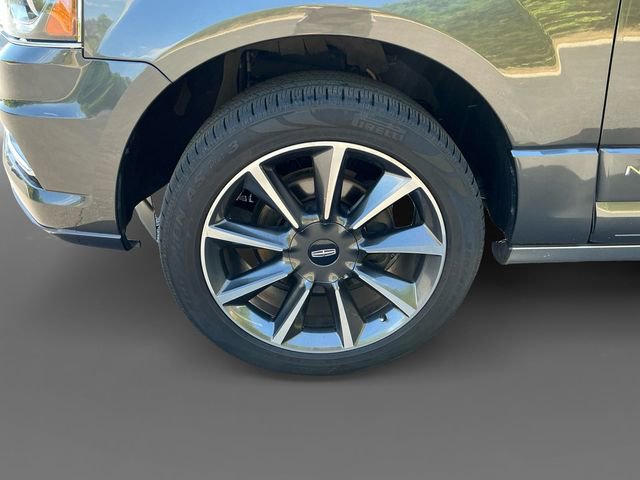 Used 2017 Lincoln Navigator Reserve image 15