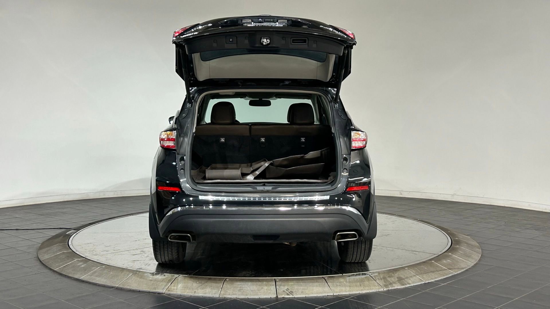 Used 2017 Nissan Murano Platinum w/ Platinum Technology Package AWD/4WD image 30