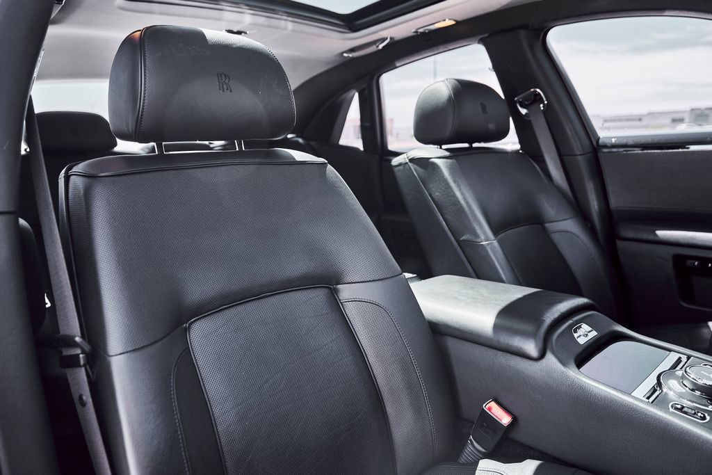 Used 2014 Rolls-Royce Ghost RWD image 47