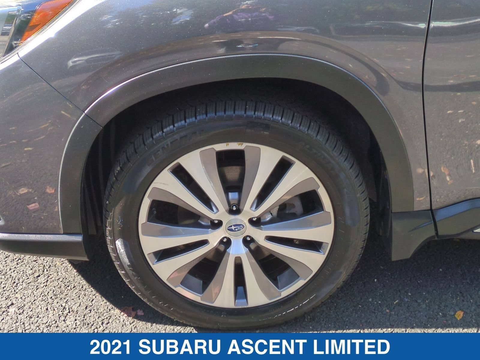 Used 2021 Subaru Ascent Limited w/ Technology Package AWD/4WD image 11