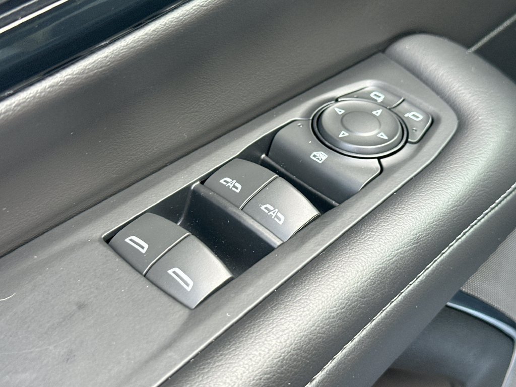 Certified 2025 Chevrolet Tahoe Z71 AWD/4WD image 17