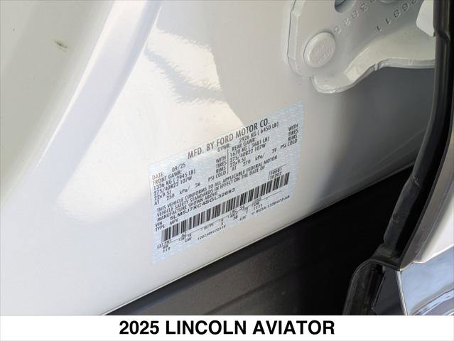 New 2025 Lincoln Aviator Reserve w/ Equipment Group 201A image 15
