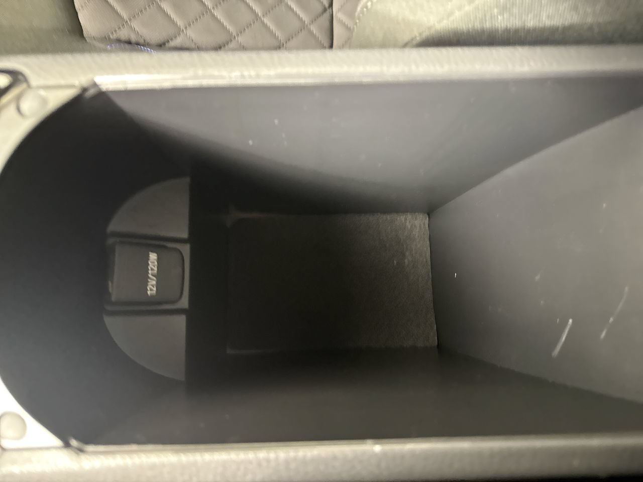 Used 2020 Toyota C-HR XLE FWD image 19