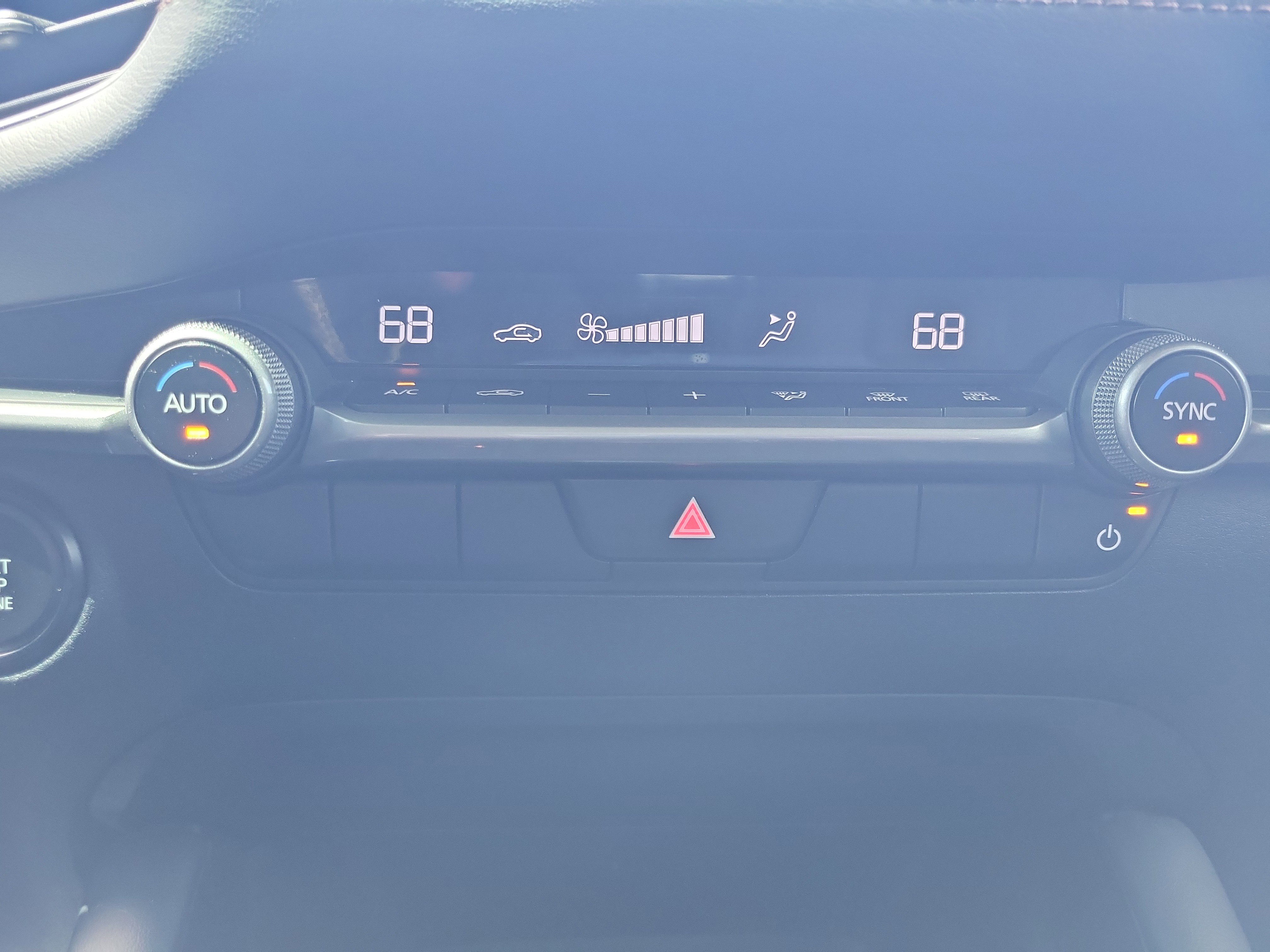 Used 2024 MAZDA MAZDA3 s image 28