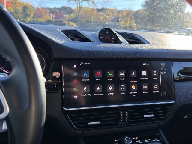 Used 2023 Porsche Cayenne AWD/4WD image 20
