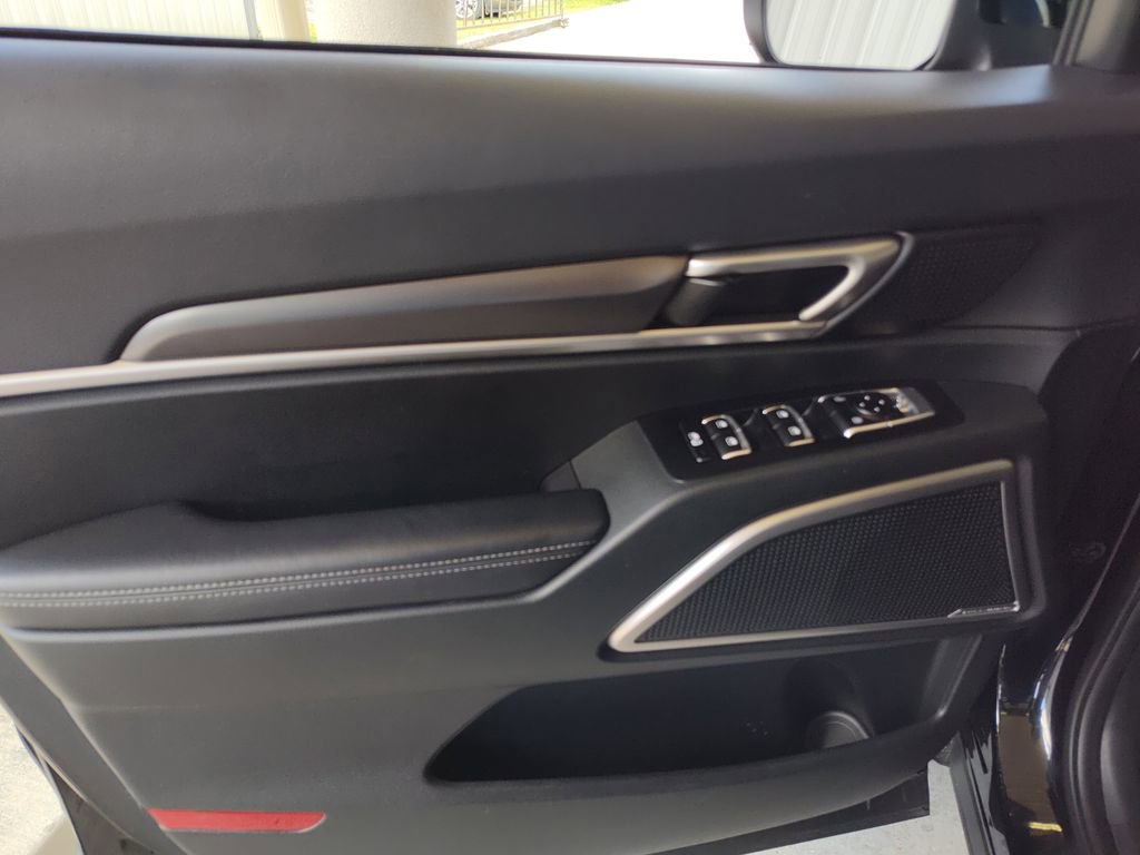 Used 2025 Kia Telluride S image 21