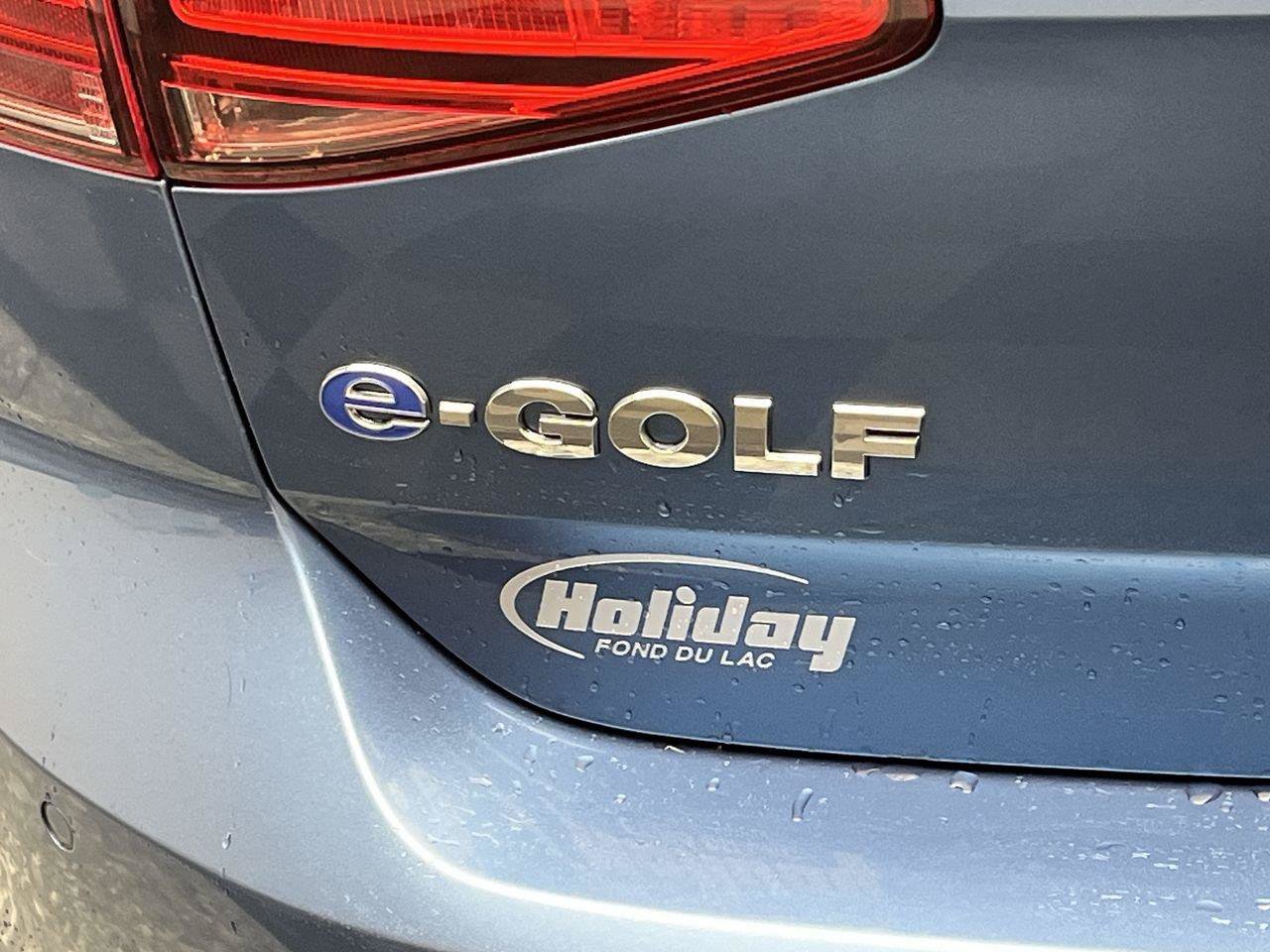 Used 2015 Volkswagen e-Golf Limited Edition FWD image 27