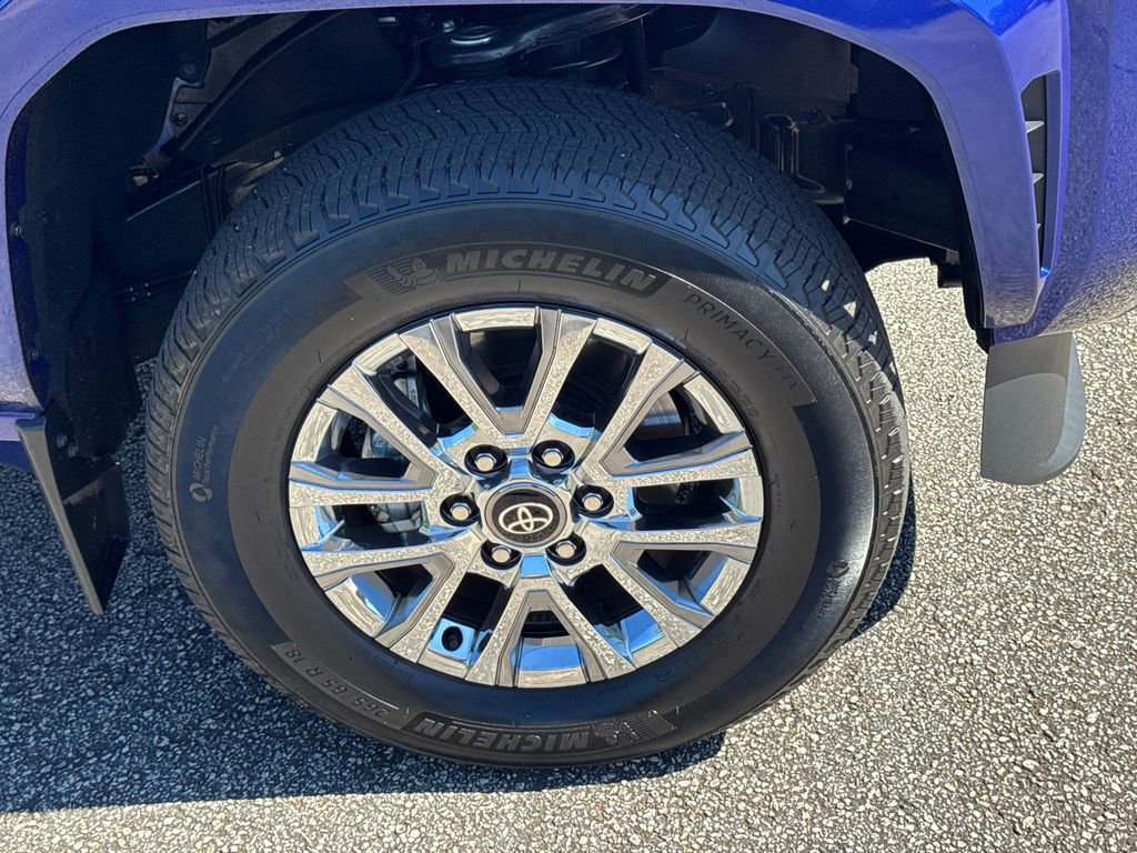 Used 2025 Toyota Tacoma Limited AWD/4WD image 12