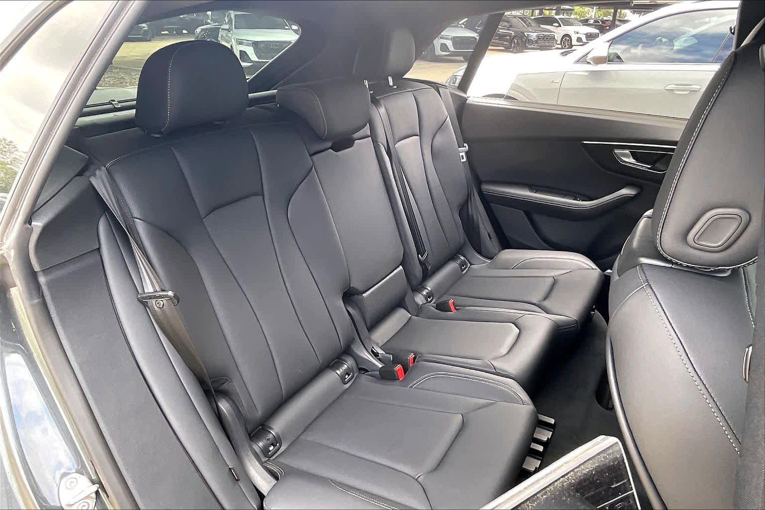Used 2026 Audi Q8 Premium Plus AWD/4WD image 20
