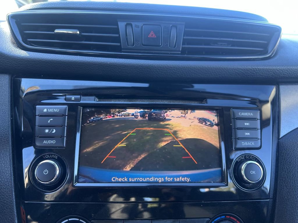 Used 2020 Nissan Rogue Sport S w/ Appearance Package image 17