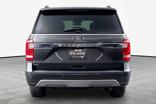 Used 2019 Ford Expedition XLT w/ Equipment Group 202A AWD/4WD image 5