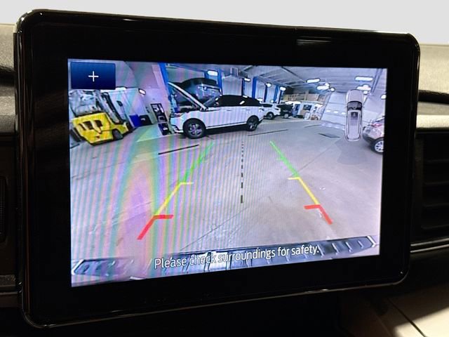 Used 2023 Ford Explorer XLT image 14