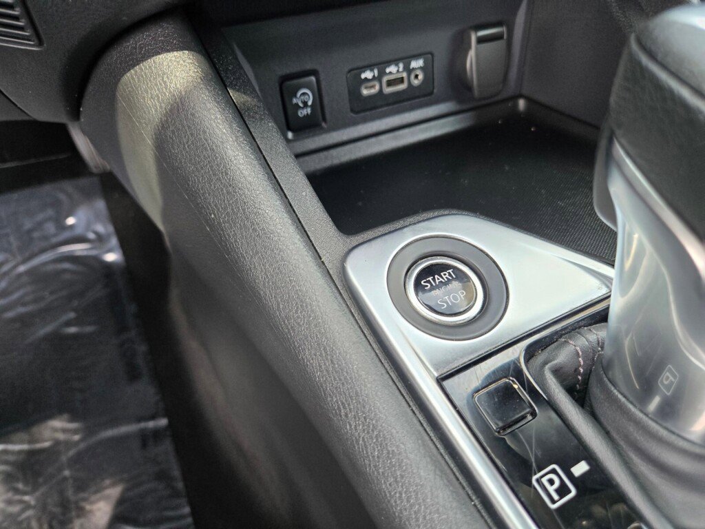 Used 2024 Nissan Sentra SV FWD image 19