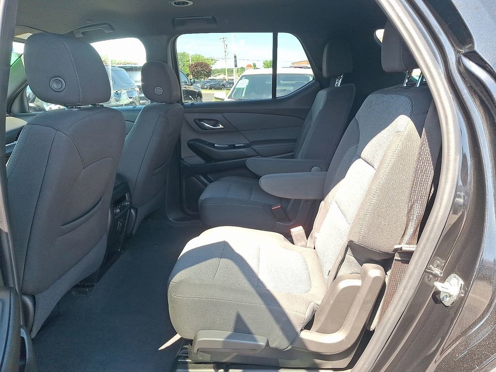 Certified 2023 Chevrolet Traverse LT FWD image 10