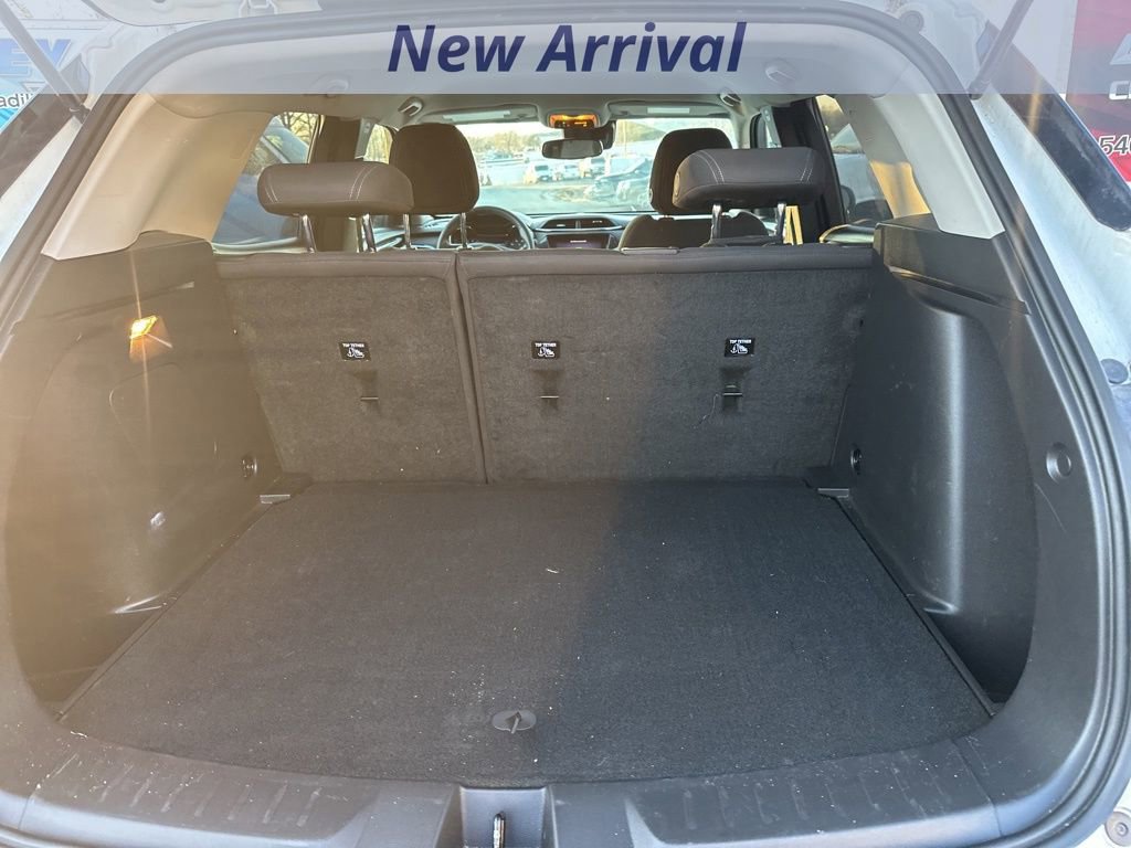 Used 2023 Chevrolet TrailBlazer LT w/ Convenience Package image 11