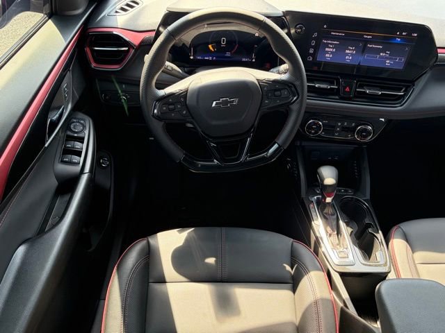 Used 2025 Chevrolet TrailBlazer RS w/ Convenience Package AWD/4WD image 33