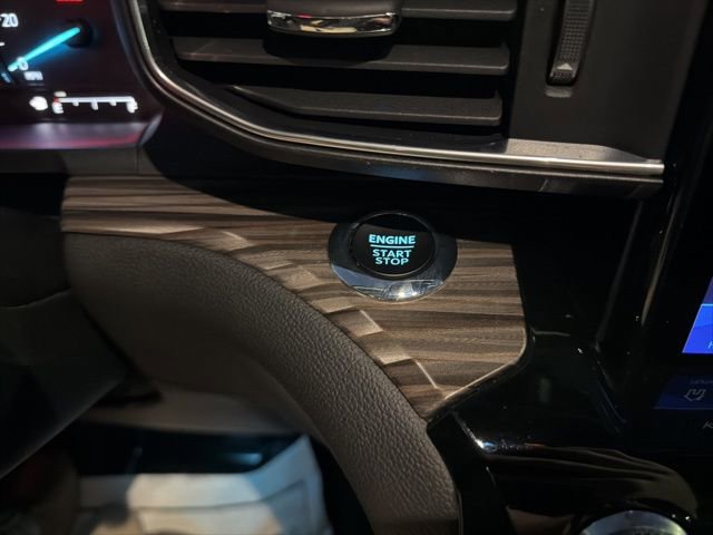 Used 2022 Ford Explorer Limited w/ Limited Technology Package image 46