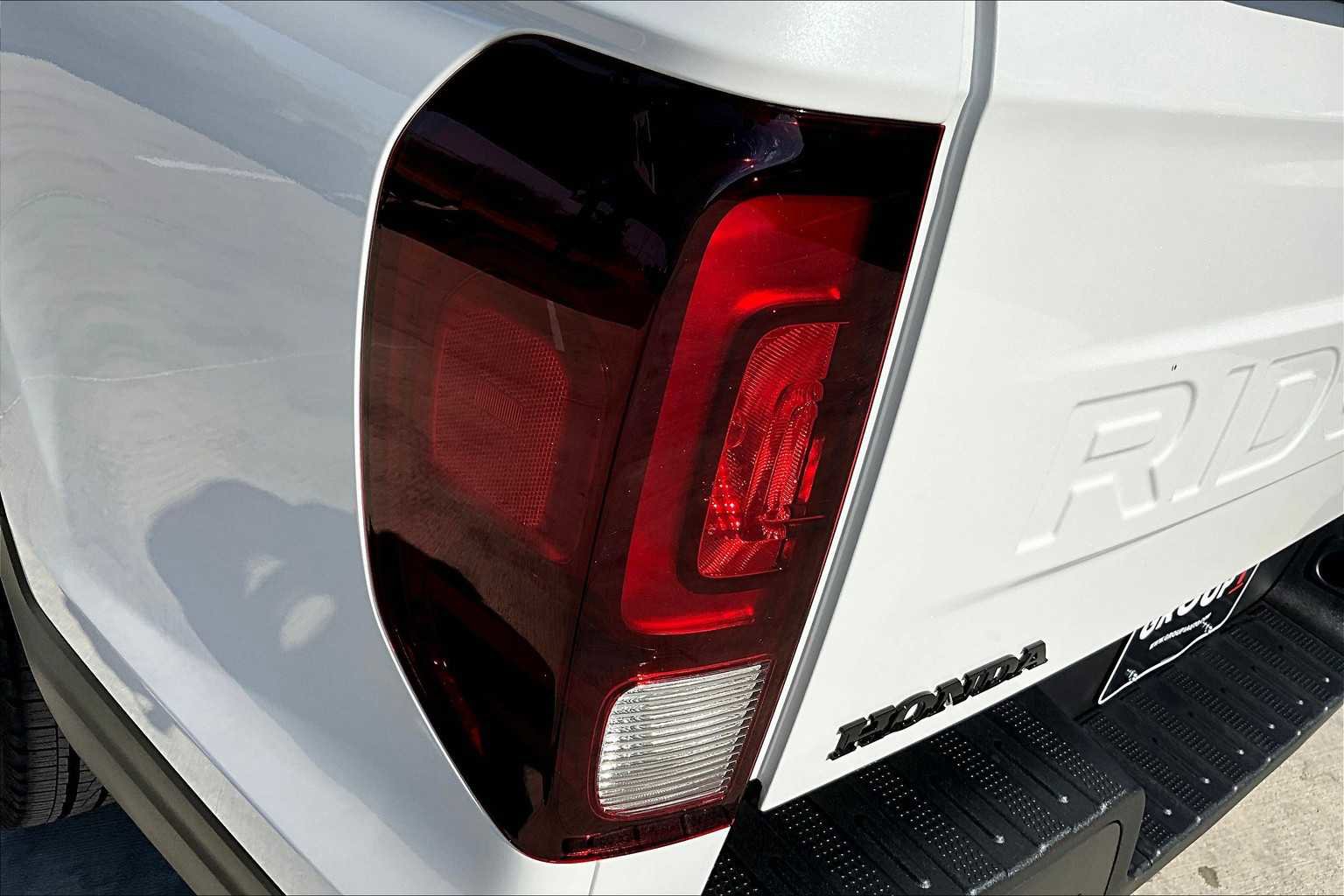 New 2026 Honda Ridgeline Black Edition image 14