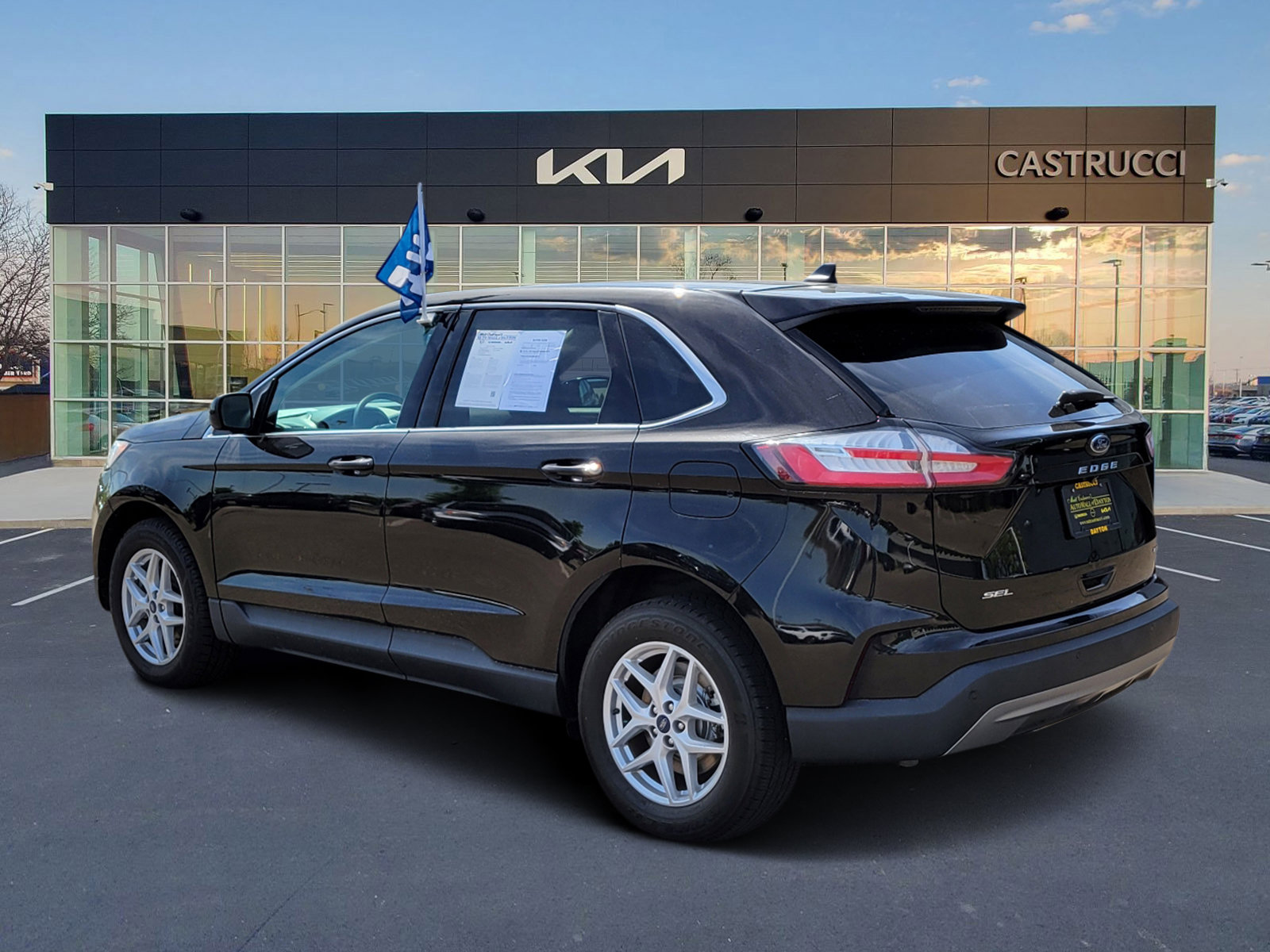 Used 2022 Ford Edge SEL AWD/4WD image 3