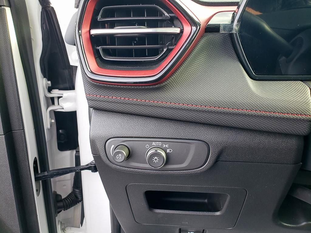 Used 2024 Chevrolet TrailBlazer RS w/ Convenience Package image 13