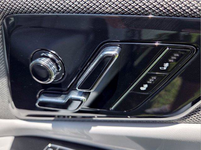 New 2027 Cadillac Optiq Luxury AWD/4WD image 23