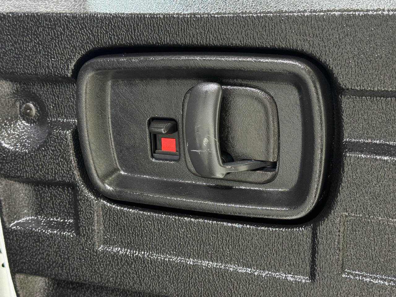 Used 2017 GMC Savana 2500 image 55