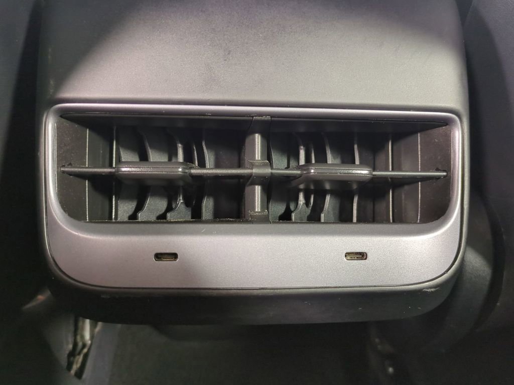 Used 2023 Tesla Model 3 Standard Range image 15