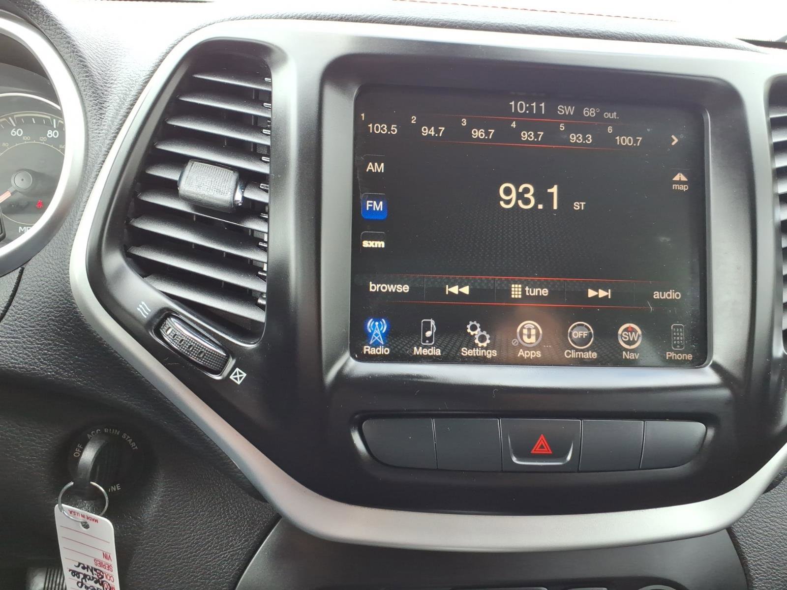 Used 2014 Jeep Cherokee Trailhawk image 17