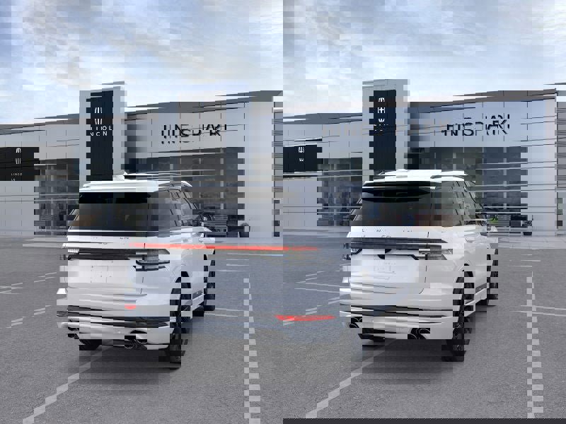 New 2026 Lincoln Aviator Reserve w/ Jet Appearance Package image 8