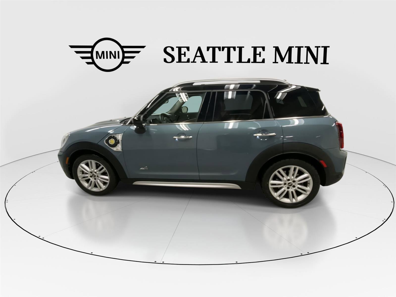 Used 2023 MINI Cooper Countryman SE w/ Storage Package image 7