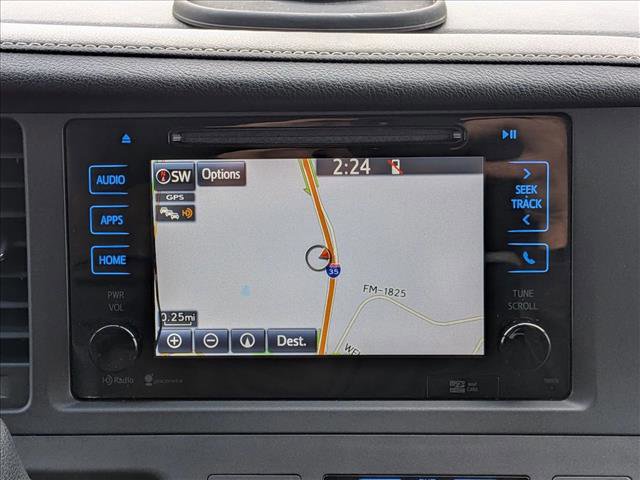 Used 2015 Toyota Sienna XLE image 14