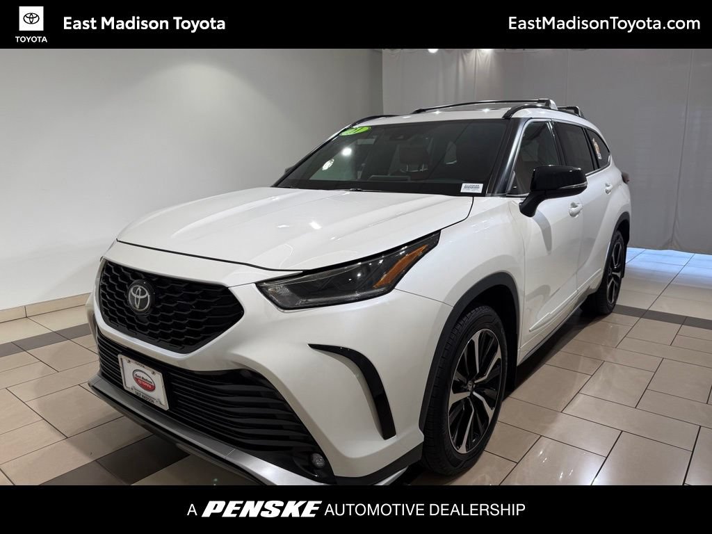 Certified 2021 Toyota Highlander XSE