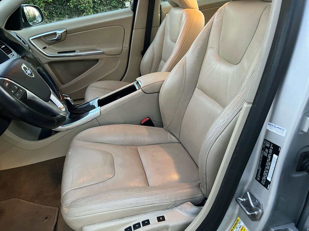 Used 2014 Volvo S60 T5 image 9