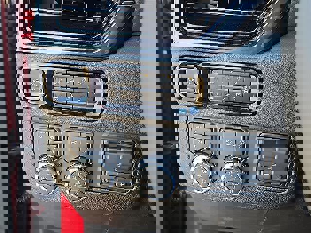 New 2026 GMC Yukon XL AT4 w/ AT4 Premium Plus Package image 15