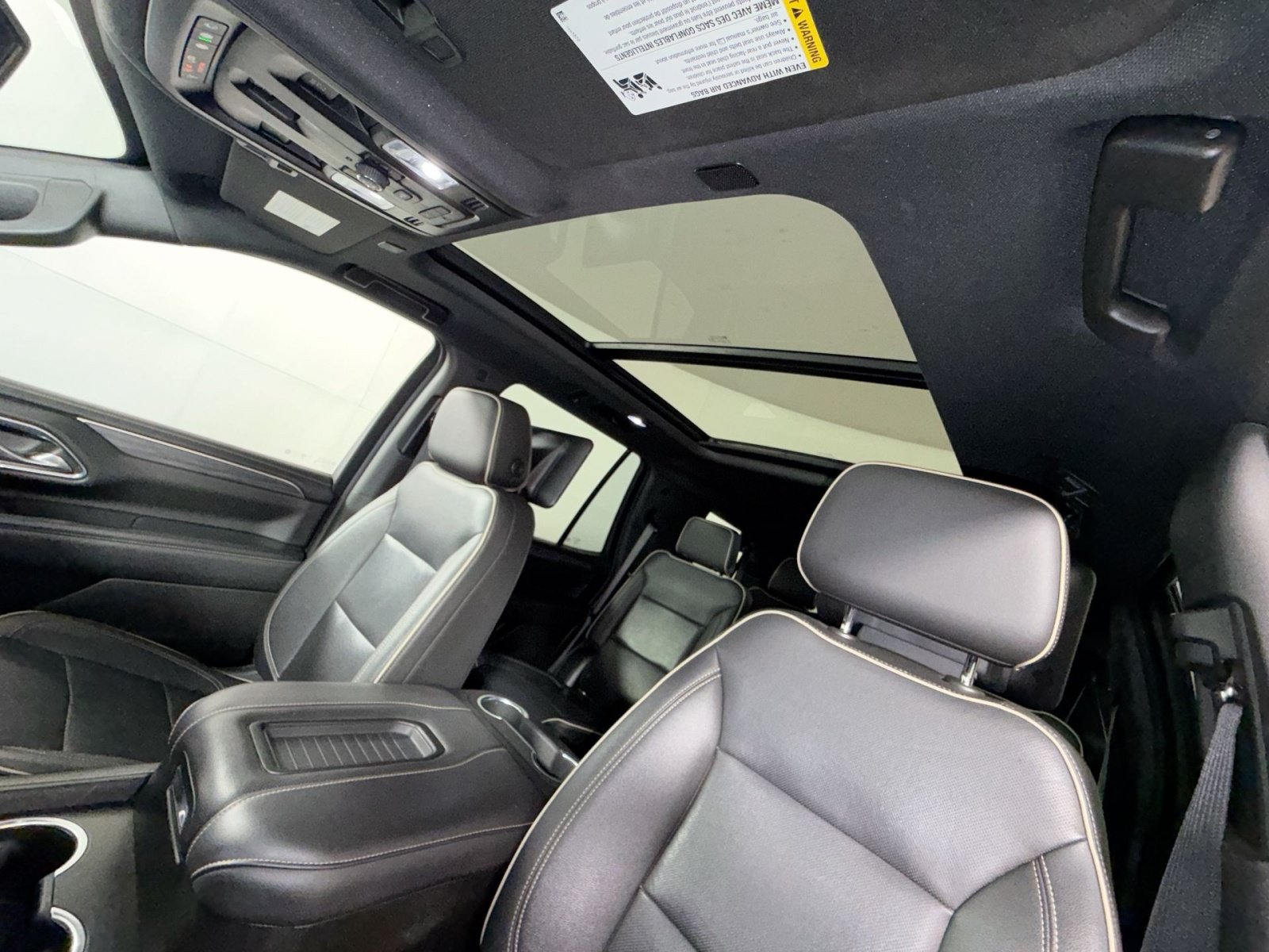 Used 2022 GMC Yukon SLT w/ SLT Premium Package AWD/4WD image 24