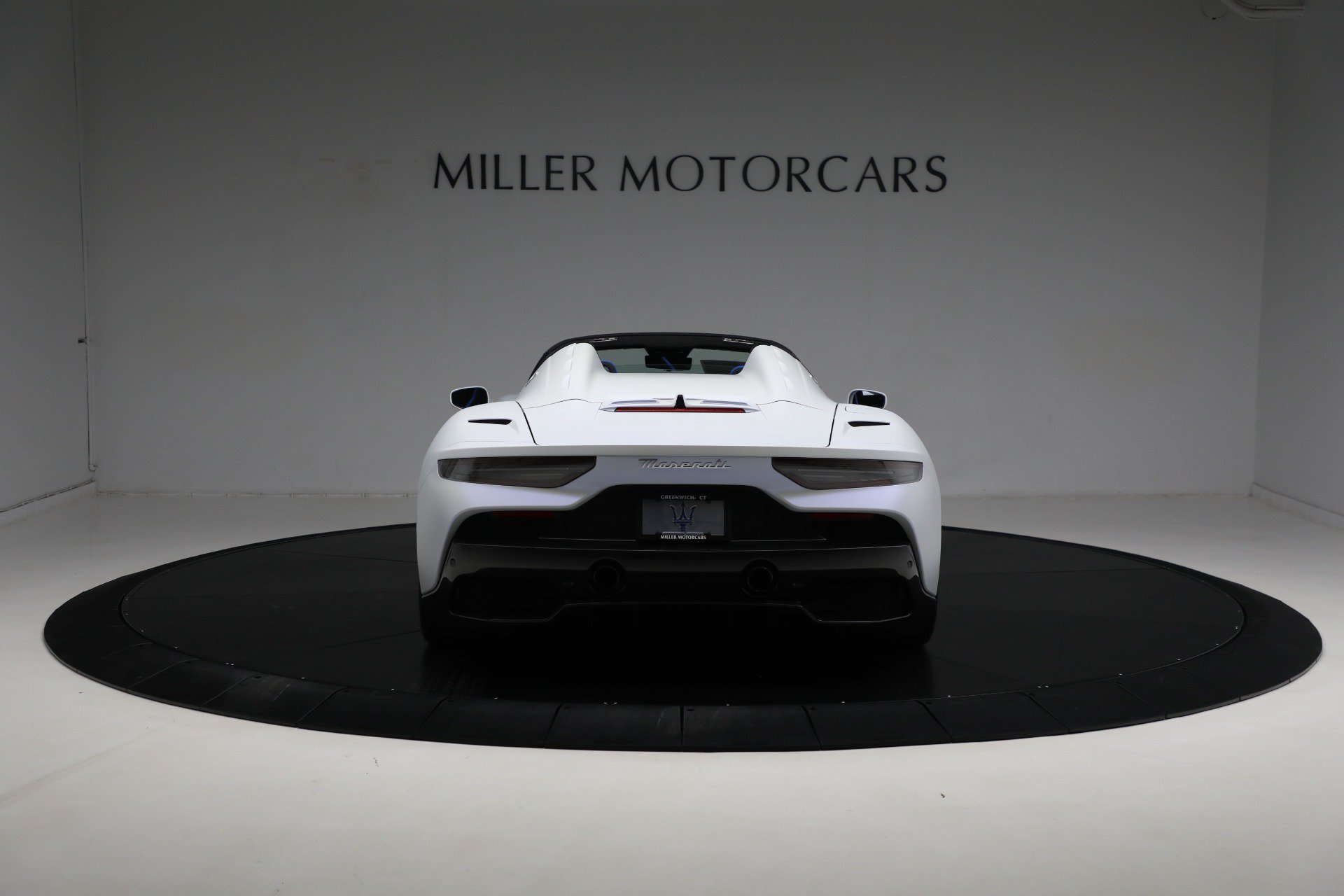 Used 2023 Maserati MC20 Spyder RWD image 9