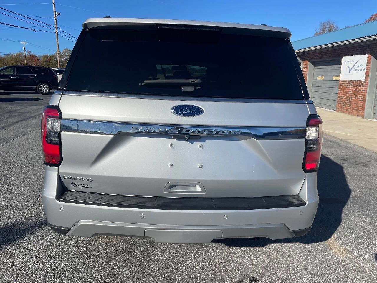 Used 2019 Ford Expedition Limited w/ Equipment Group 301A image 6