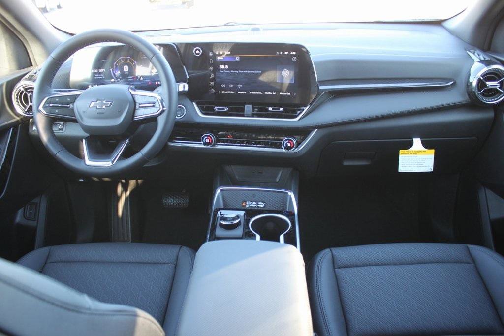 New 2026 Chevrolet Equinox LT w/ Convenience Package II image 8