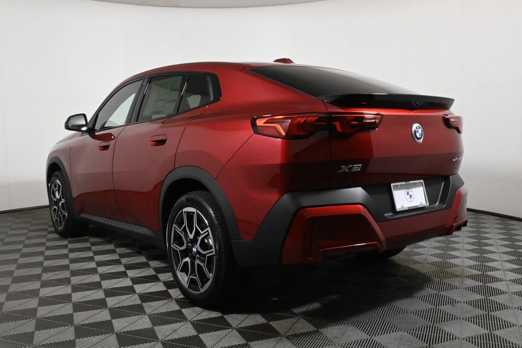 Used 2026 BMW X2 xDrive28i w/ Technology Package image 5