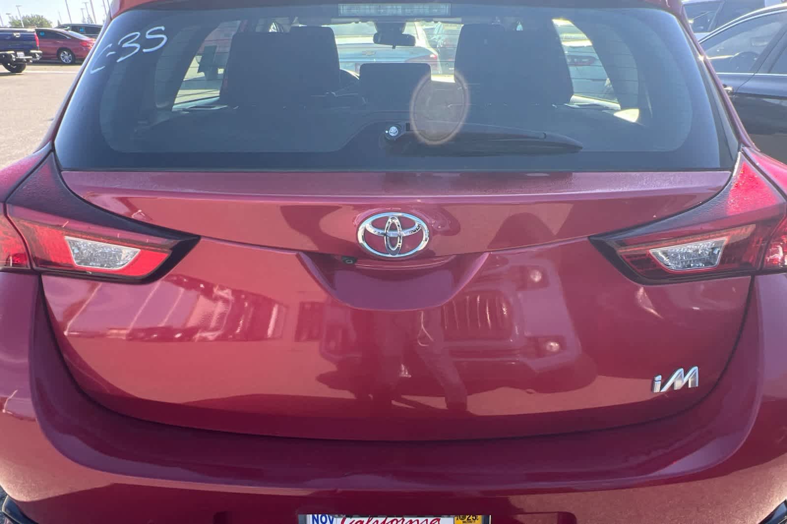 Used 2018 Toyota Corolla iM w/ Carpet Mat Package (TMS) FWD image 19