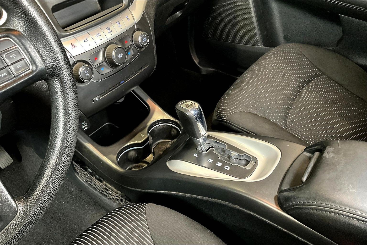 Used 2020 Dodge Journey SE w/ Blacktop Package FWD image 18
