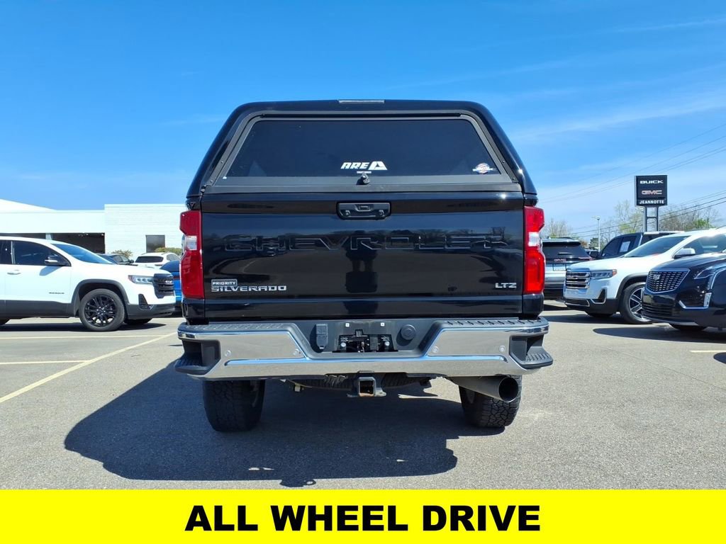 Used 2022 Chevrolet Silverado 2500 LTZ w/ LTZ Convenience Package AWD/4WD image 6