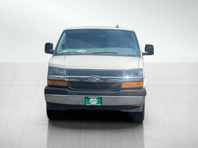 Used 2017 Chevrolet Express 3500 LT w/ LT Preferred Equipment Group RWD image 2