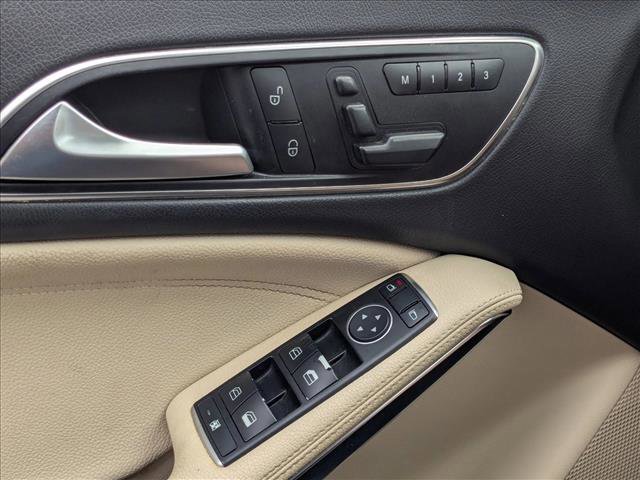 Used 2014 Mercedes-Benz CLA 250 image 11