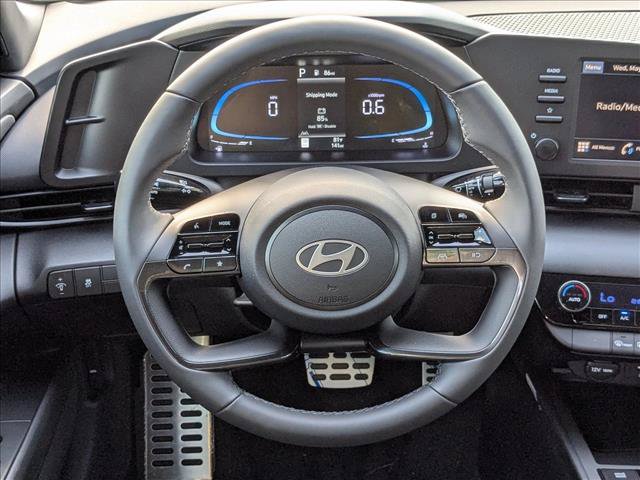 Used 2025 Hyundai Elantra Sport FWD image 12